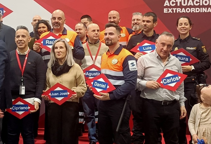Metro reconoce a sus 43 'h&eacute;roes' del a&ntilde;o