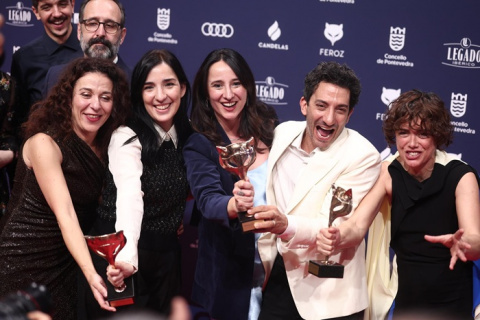 'Los Domingos' arrasa en los Premios Feroz con cinco estatuillas