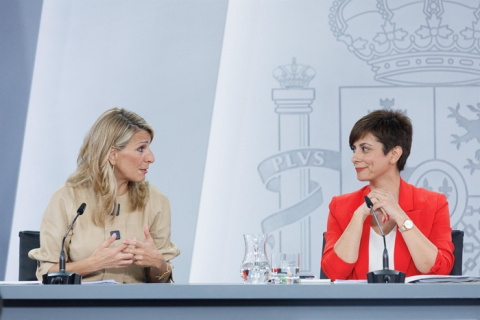 Yolanda Díaz se enzarza con Isabel Rodríguez por la vivienda