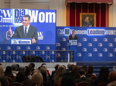 Sánchez promete a las familias de las víctimas que llegará 