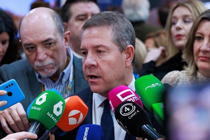 Page reprocha a S&aacute;nchez que los dirigentes locales del PSOE paguen "los platos rotos" de su pol&iacute;tica