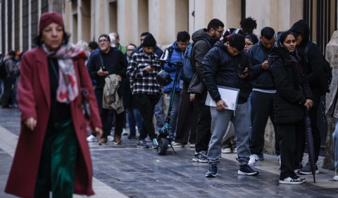 El Gobierno comprobará que los inmigrantes solicitantes de regularización no suponen una amenaza