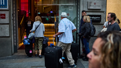 La visita del Papa y los conciertos de Bad Bunny colapsan los hoteles de Madrid