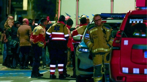 Mueren cinco jóvenes al incendiarse un bloque de pisos en Manlleu (Barcelona)