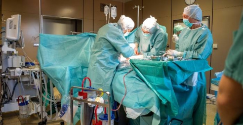 Los hospitales podrán reparar válvulas cardíacas sin necesidad de cirugía abierta