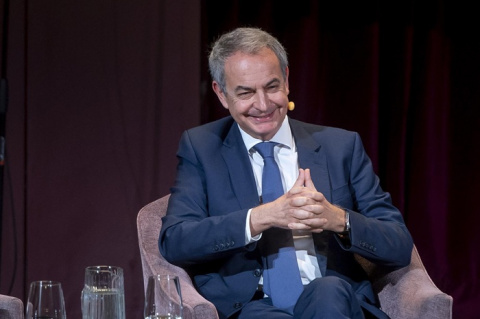 Zapatero niega estar vinculado con el rescate de Plus Ultra