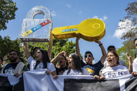 Incertidumbre en Venezuela ante una ley de amnistía para presos políticos estancada
