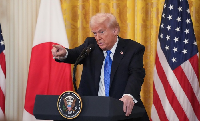 Trump arremete contra S&aacute;nchez por no permitir usar las bases para atacar a Ir&aacute;n