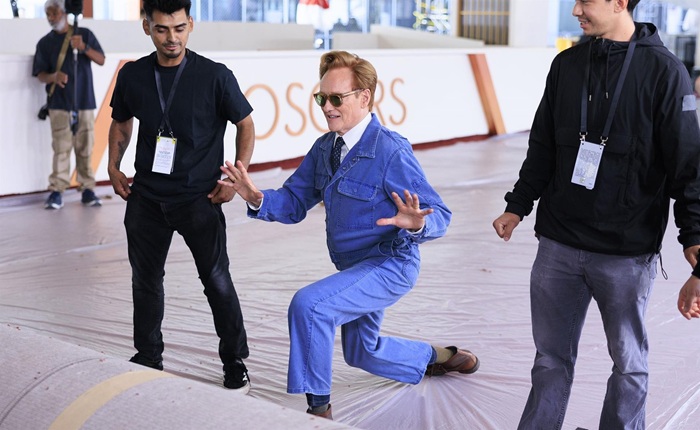 La gala de los Oscar re&uacute;ne a las estrellas con una puesta en escena renovada