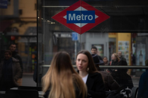 Metro refuerza su servicio hasta un 125% en las líneas que discurren por el centro