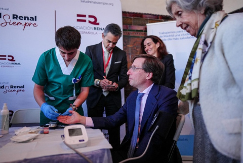 Un pinchazo en el dedo permite conocer el estado de los riñones