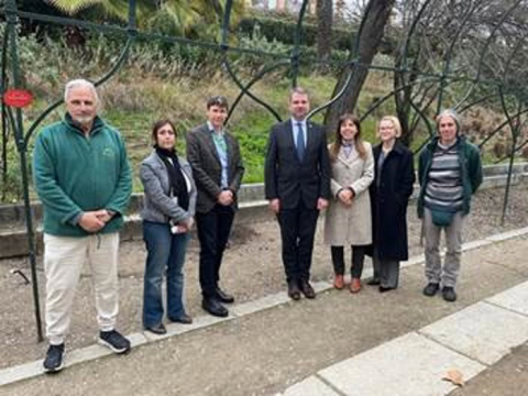 Ceden al Botánico un injerto de la vid más antigua del mundo