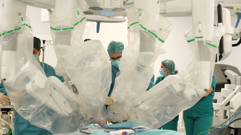 Reconstruyen la vejiga con cirugía robótica a un niño de 7 años