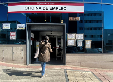 El paro sube en 3.584 personas en febrero por el desempleo joven
