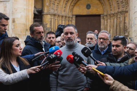 Abascal cree que a Feijóo 