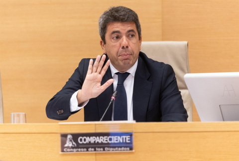 Mazón pide a la jueza personarse en la causa de la dana