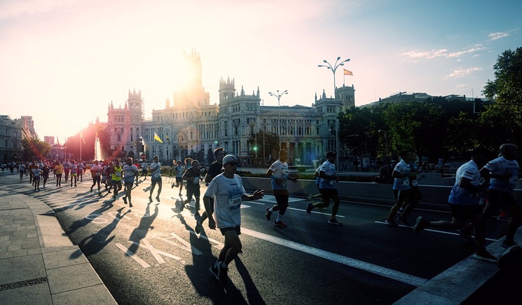 Más de 40.000 corredores participan en el Maratón de Madrid