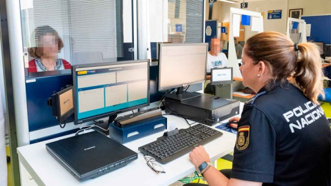 Junts logra el apoyo del PP para que el DNI se renueve de forma automática