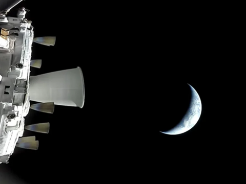 La misión Artemis II abandona la órbita terrestre y se dirige a la Luna