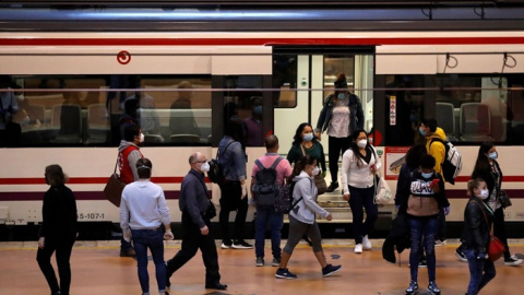 Dos incidencias dificultan la hora punta en la red de Cercanías