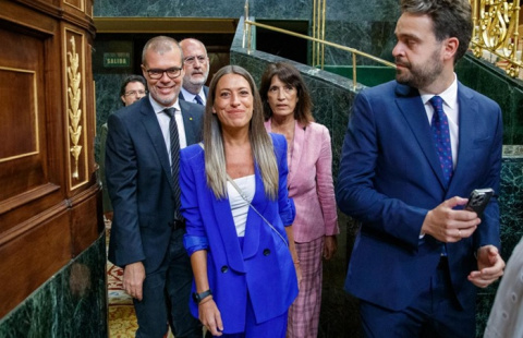 Junts lleva al Congreso una ley para prohibir el niqab y el burka