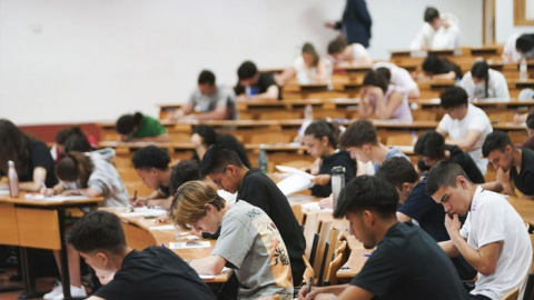 Más de 280.000 alumnos comienzan las pruebas para evaluar sus conocimientos