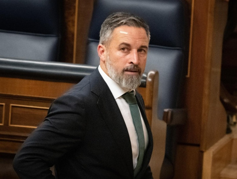 Abascal pide detener y juzgar a Sánchez y Zapatero