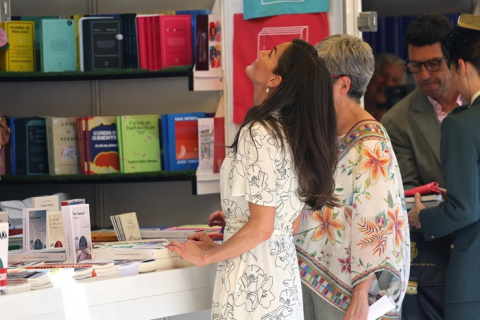 La Reina Letizia inaugura la Feria del Libro