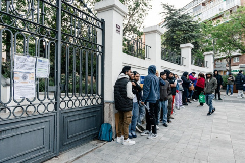 El Supremo rechaza frenar la regularización extraordinaria de inmigrantes