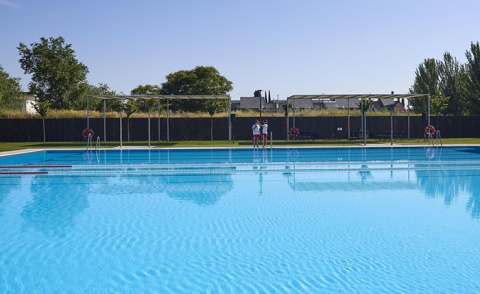 22 piscinas municipales abren la temporada de baños
