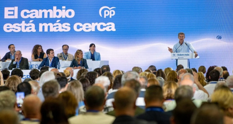 Feijóo acusa a Sánchez de 