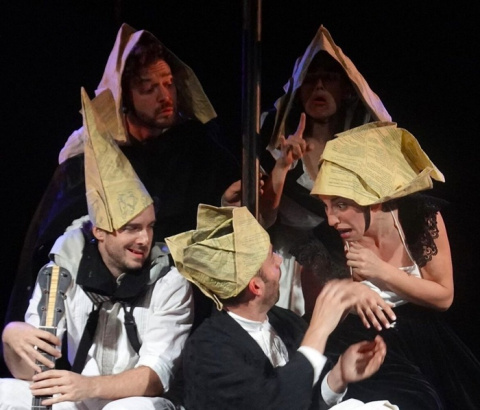 El Teatro Español acoge la sátira de Valle-Inclán 'Farsa y licencia de la reina castiza'