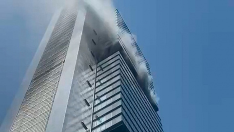 Extinguido el incendio que ha obligado a desalojar la torre Moeve