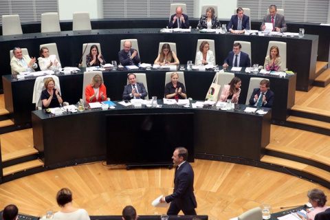 El pleno del Ayuntamiento exigirá elecciones por el 