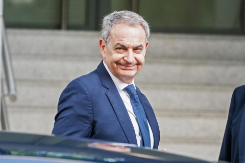 Zapatero pierde una batalla contra la acusación popular en el caso de las joyas