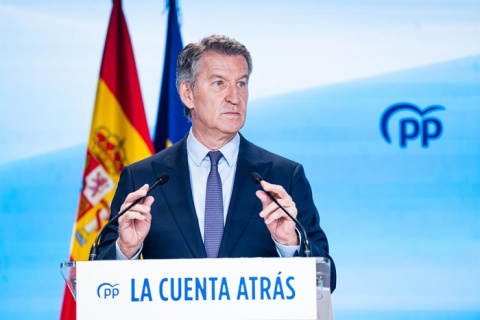 Feijóo exige al Gobierno movilizar al Ejército en Ceuta