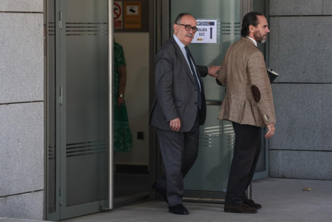 Leire Díez ofreció pagar la defensa de Ábalos a través de una empresa