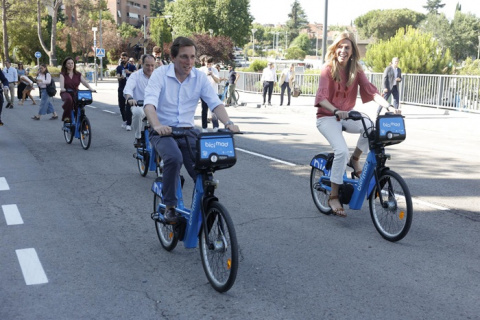 Bicimad sale de Madrid por primera vez y llega a Pozuelo