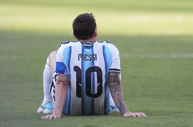 Messi deja la selecci&oacute;n argentina