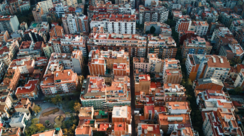 Del garaje al edificio: nuevas oportunidades de inversión inmobiliaria en España