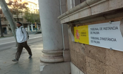 Un entrenador, detenido por violar y dejar embarazada a una menor