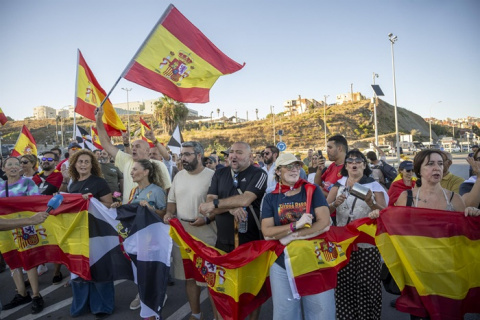 La 'Armada de la Solidaridad' navega hasta Ceuta para apoyar a los ceutíes