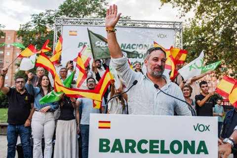 Abascal ve a Sánchez 