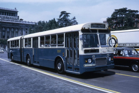 La EMT exhibirá autobuses históricos y una cabina del futuro Teleférico