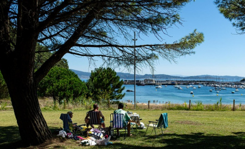 El calor de verano vuelve el fin de semana a toda España