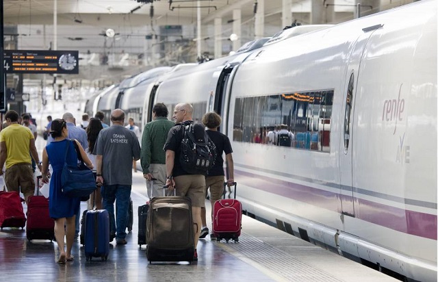 Renfe venderá billetes de tren en las oficinas de Correos | MadridPress  periódico digital de noticias de Madrid, España y mundo