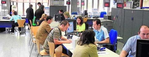 5.400 funcionarios reforzarán los servicios esenciales de la Administración
