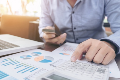 Qué opciones de crédito existen para personas en Madrid que necesitan dinero