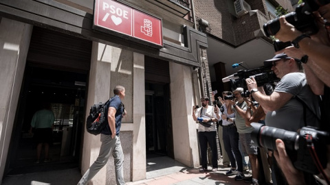 El PSOE retiró casi un millón de euros de su cuenta para pagos en metálico