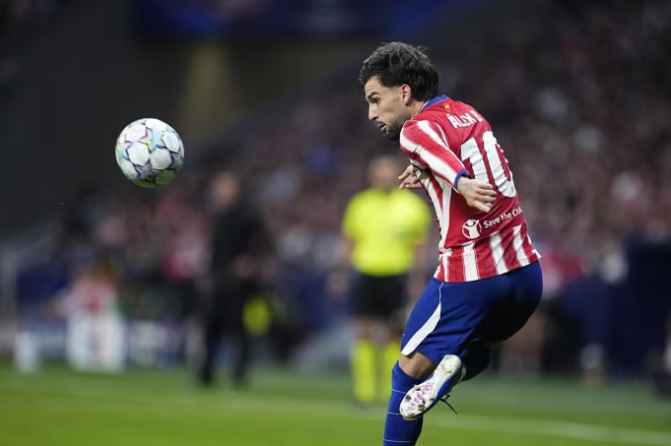 Baena rescata al Atl&eacute;tico<br/> en el minuto 89